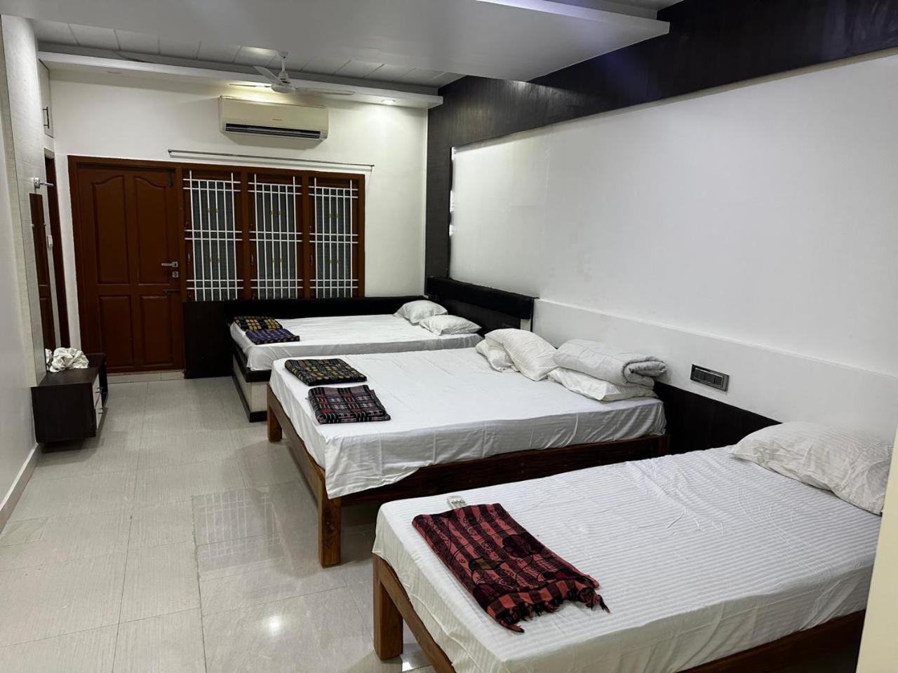 Temple View Home Stay Tiruvannāmalai Exterior foto